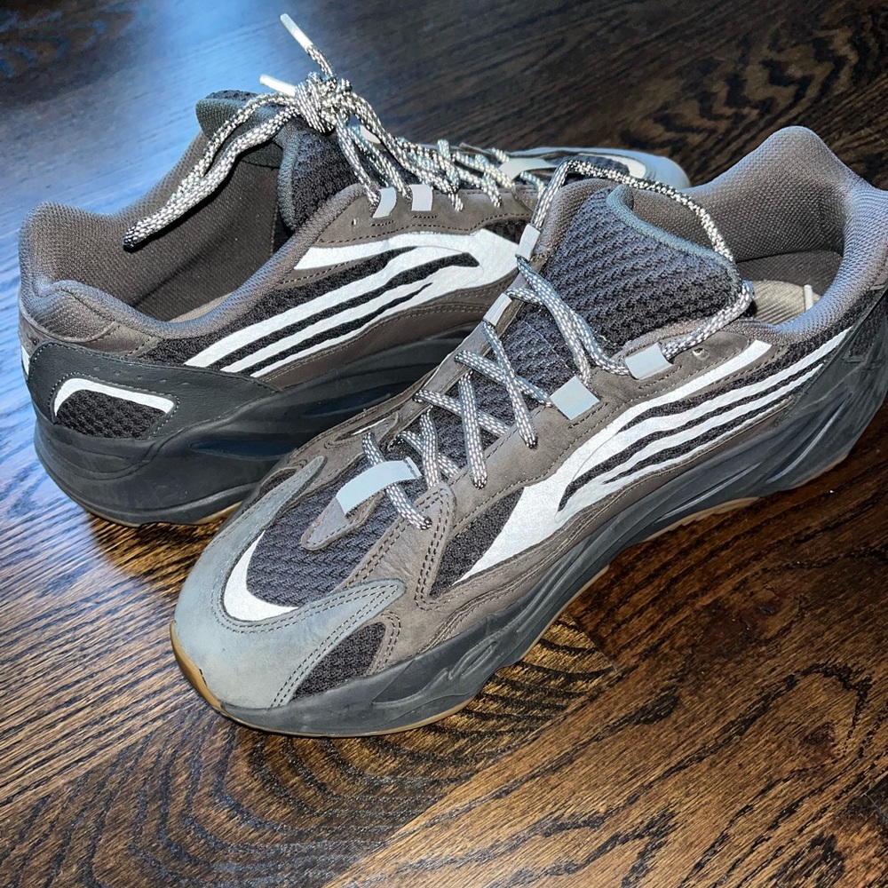 Yeezy Boost 700 V2 Geode